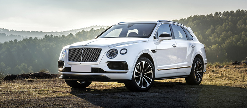 Explore our Luxury car hire services